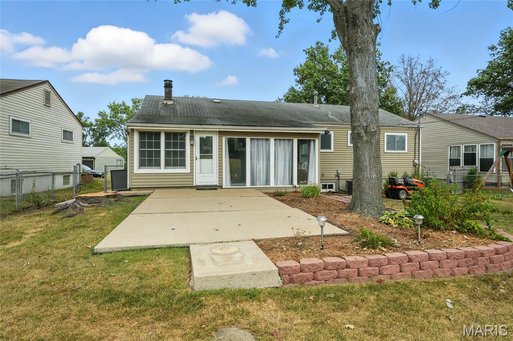 7222 Cheshire Lane