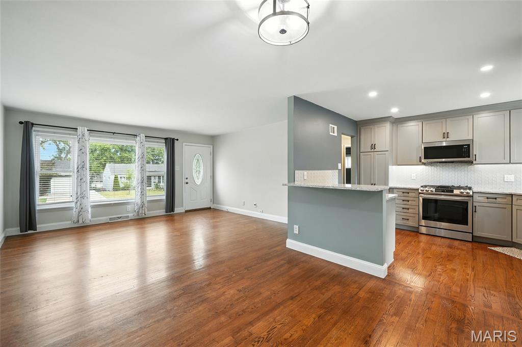 7222 Cheshire Lane