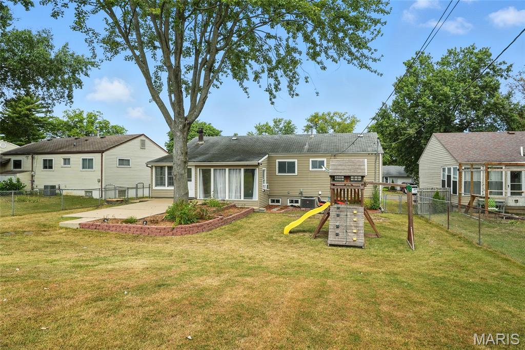 7222 Cheshire Lane