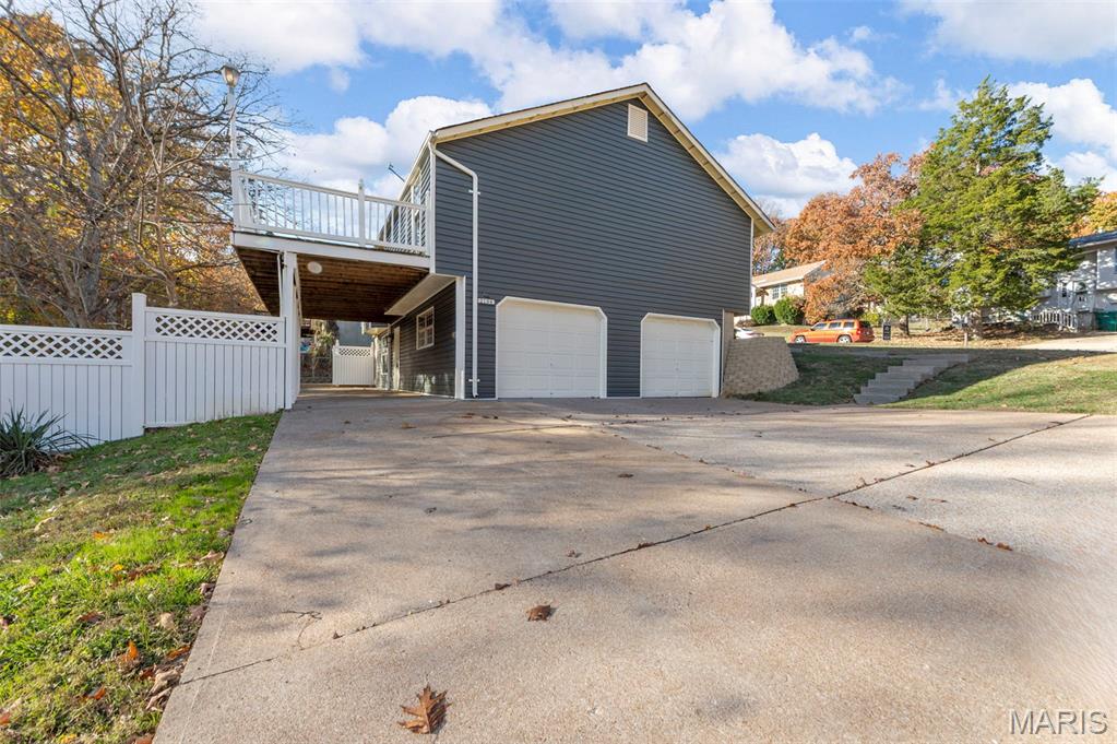 2108 S Oaks Drive