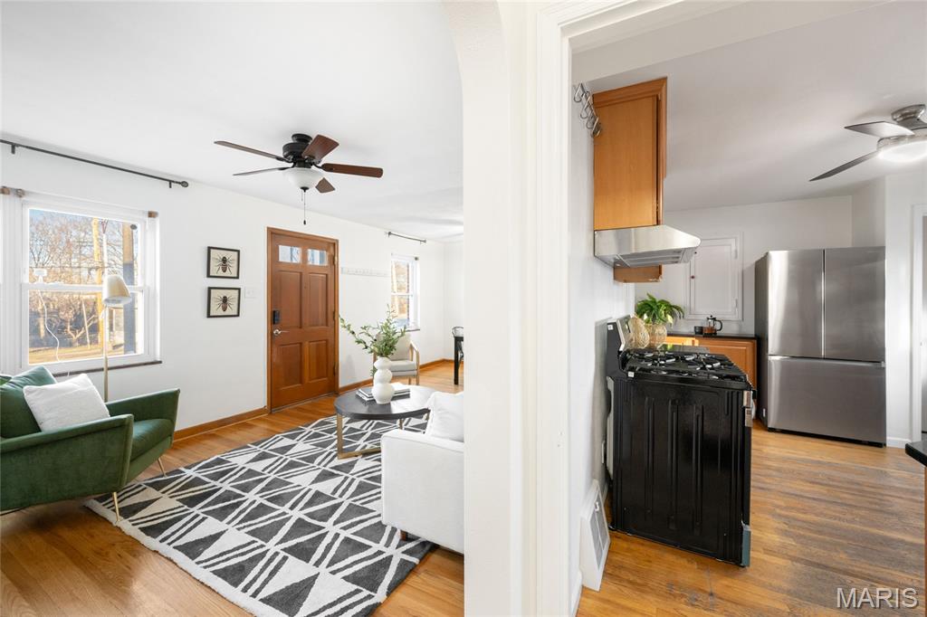 84 S Laclede Station Road