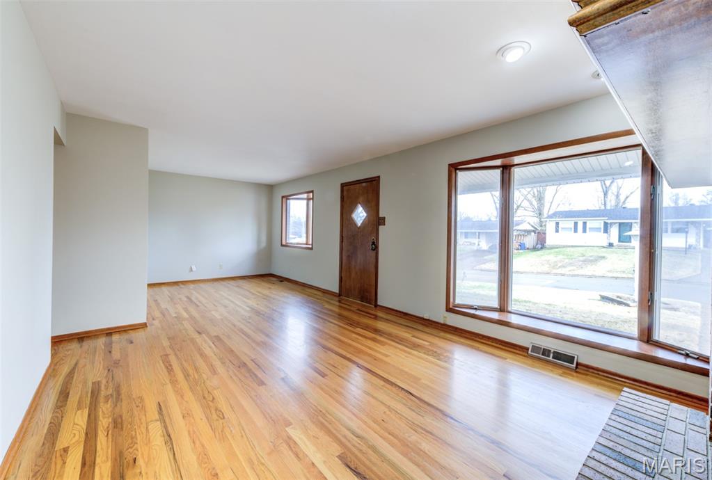 11954 Glenoak Drive