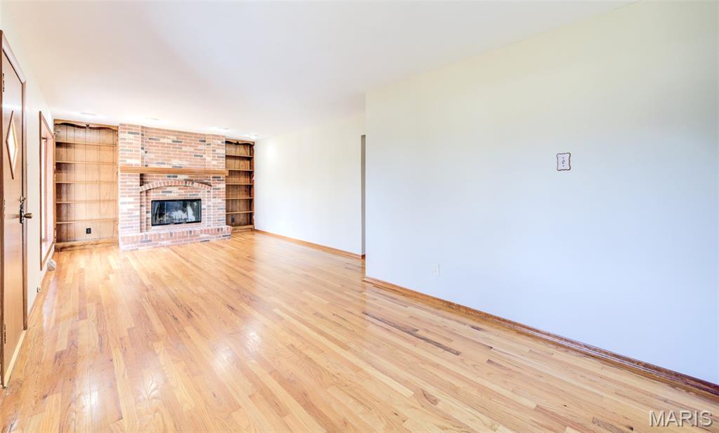 11954 Glenoak Drive