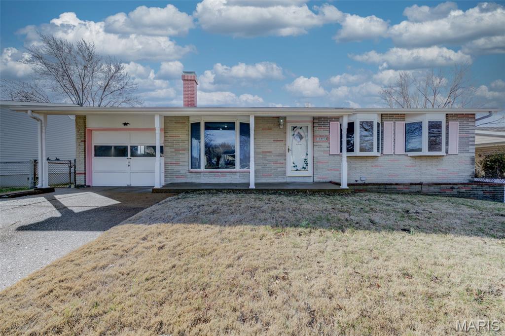 11954 Glenoak Drive