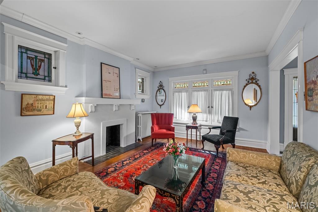 8 Lawn Place