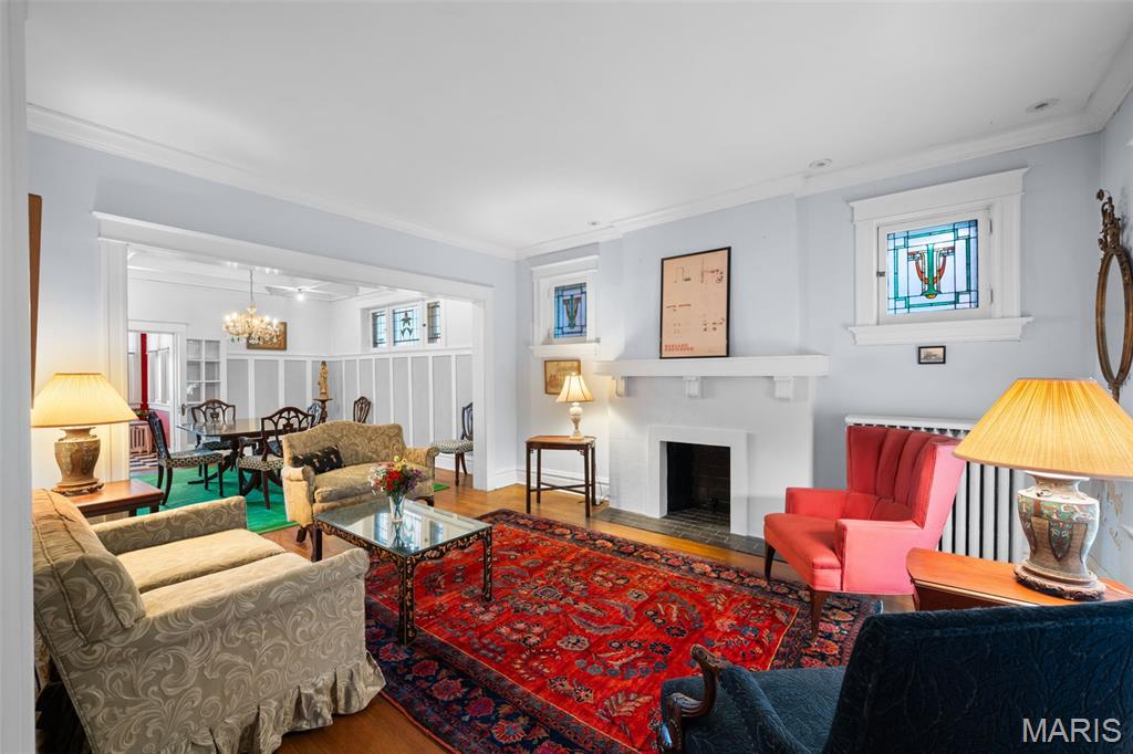 8 Lawn Place