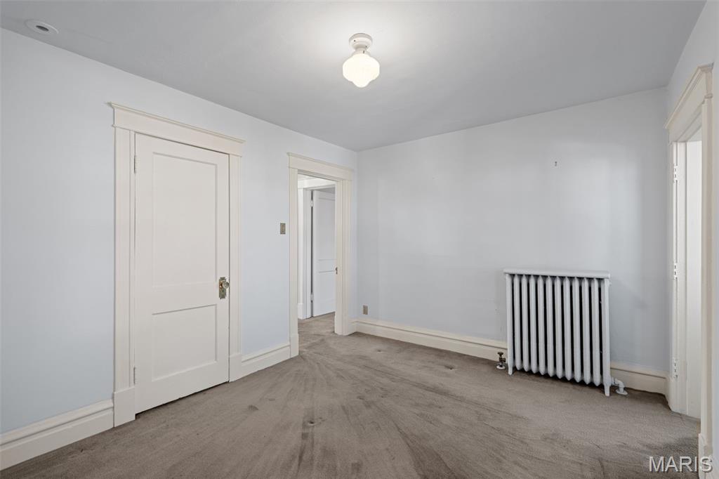 8 Lawn Place