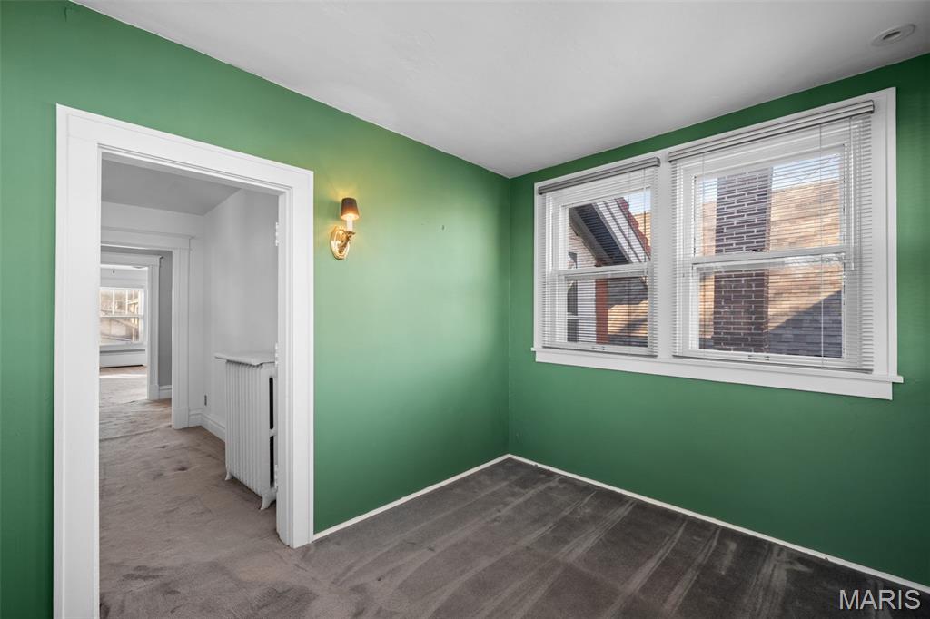 8 Lawn Place