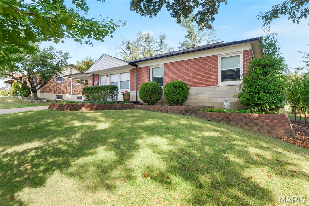 7009 Heege Road