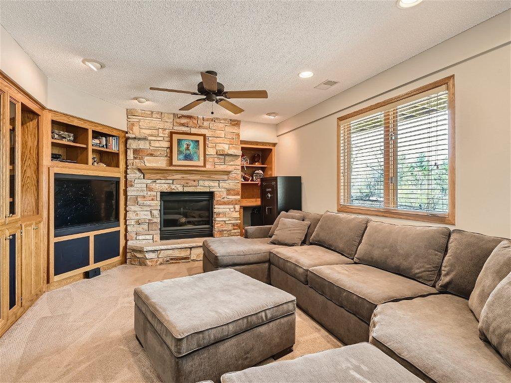 9291 Parkside Draw
