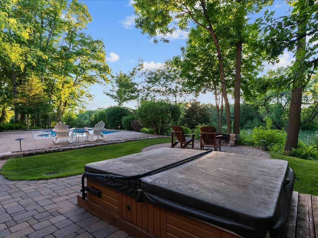 3815 Eagle Nest Drive