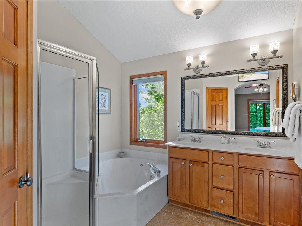3815 Eagle Nest Drive
