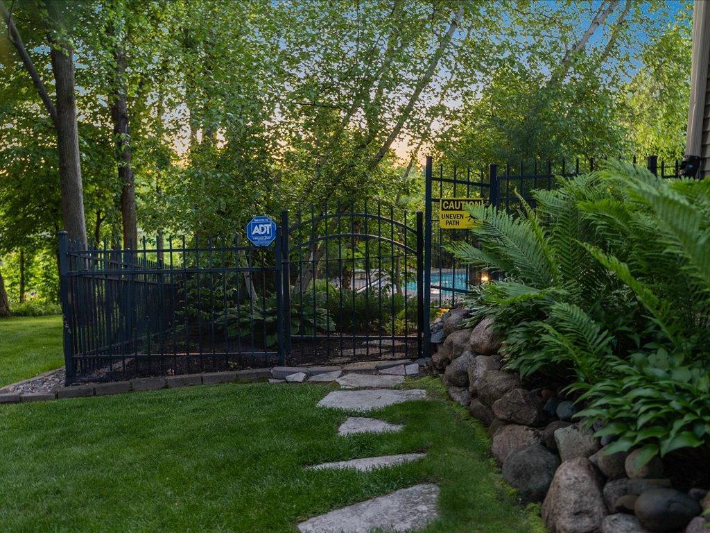3815 Eagle Nest Drive