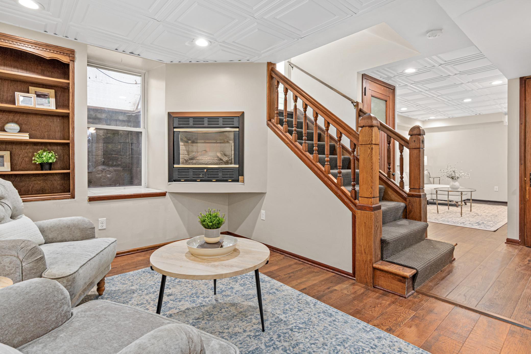 3045 Dupont Avenue S