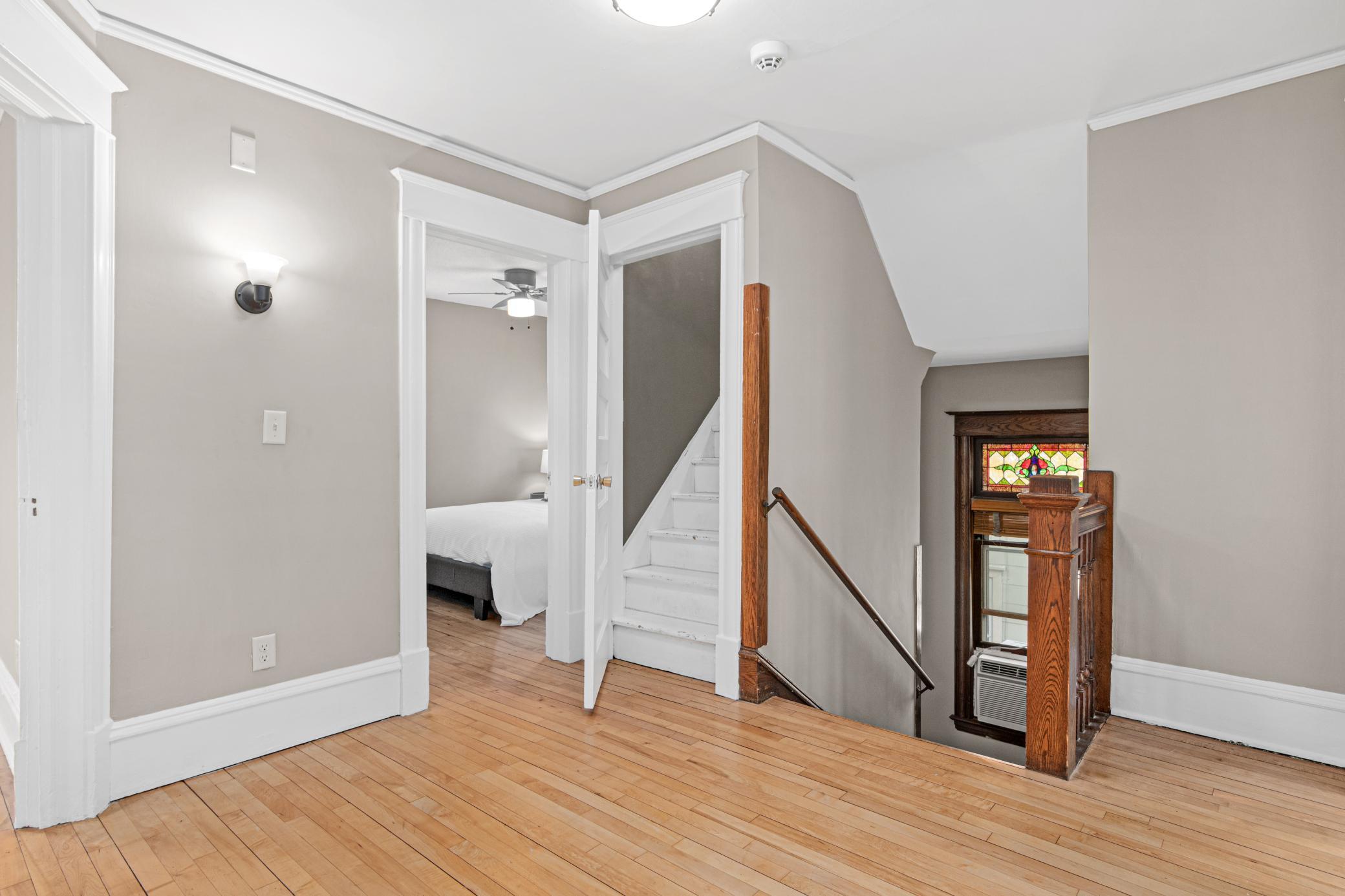 3045 Dupont Avenue S