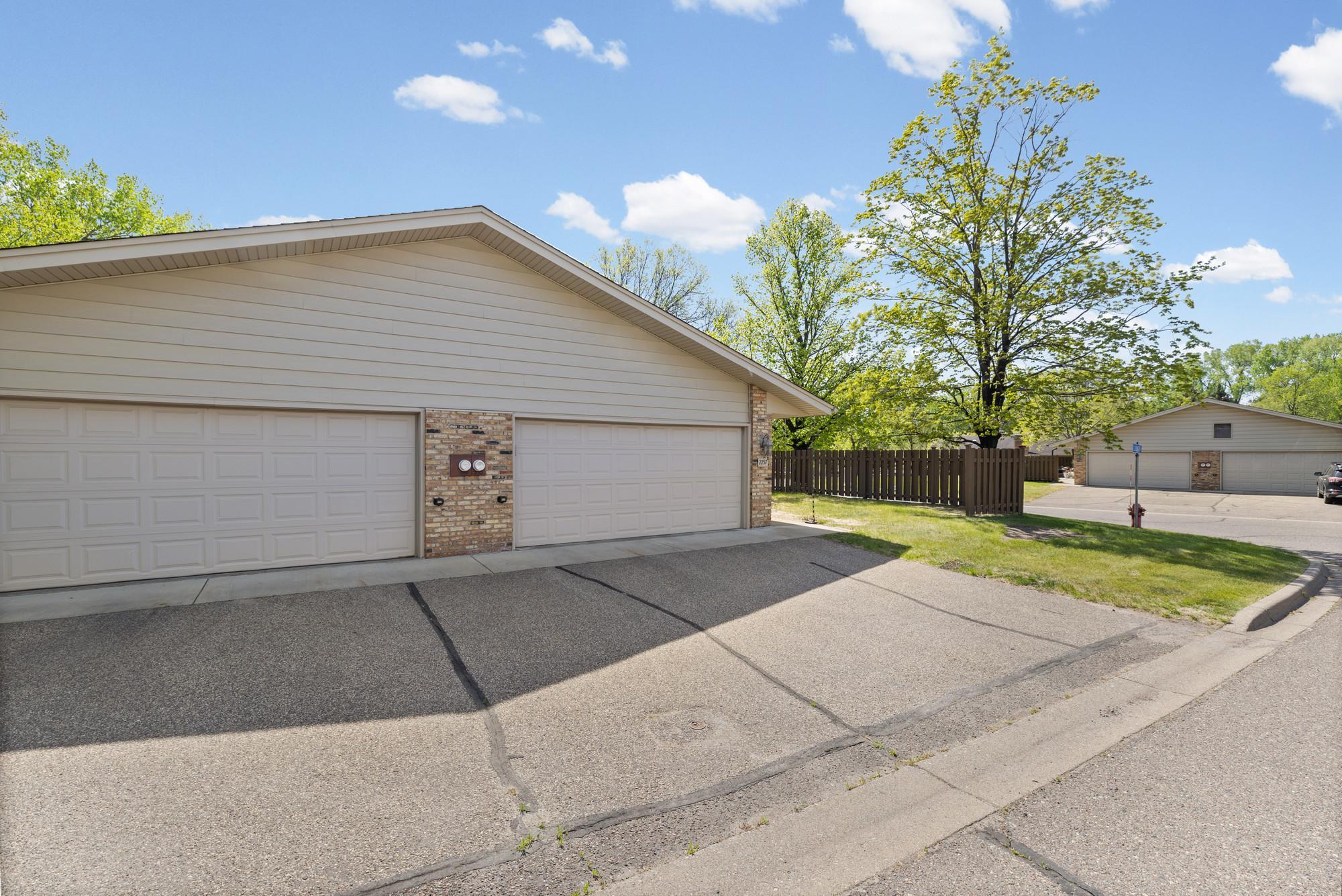2257 Country Lane
