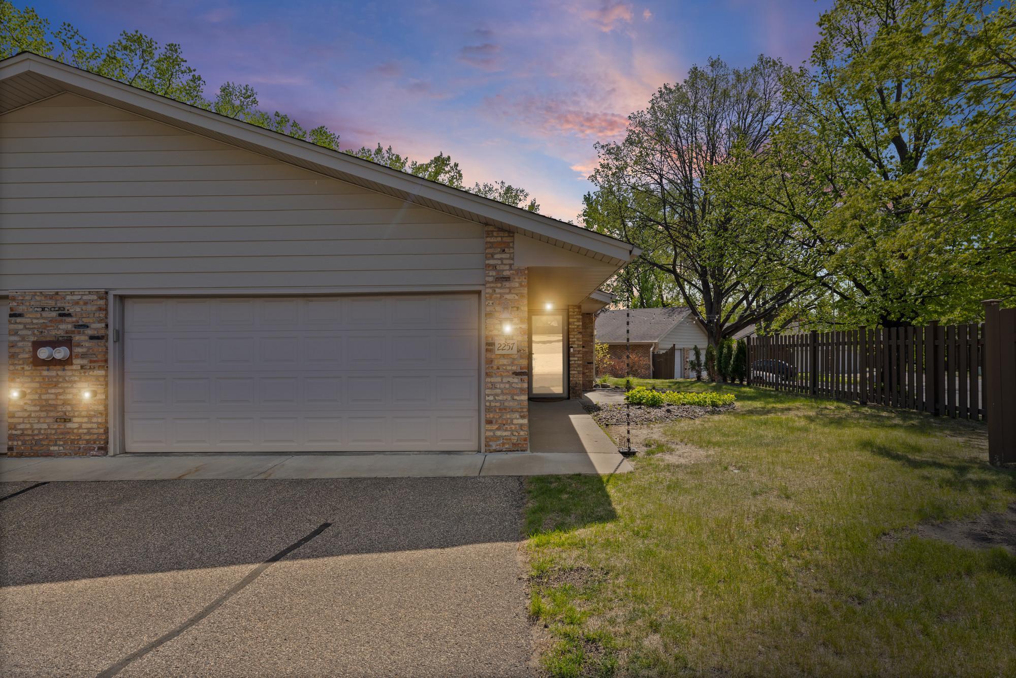 2257 Country Lane