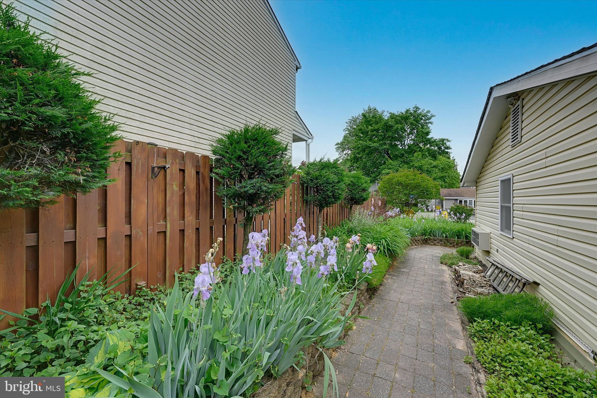 56 Bremer Dr
