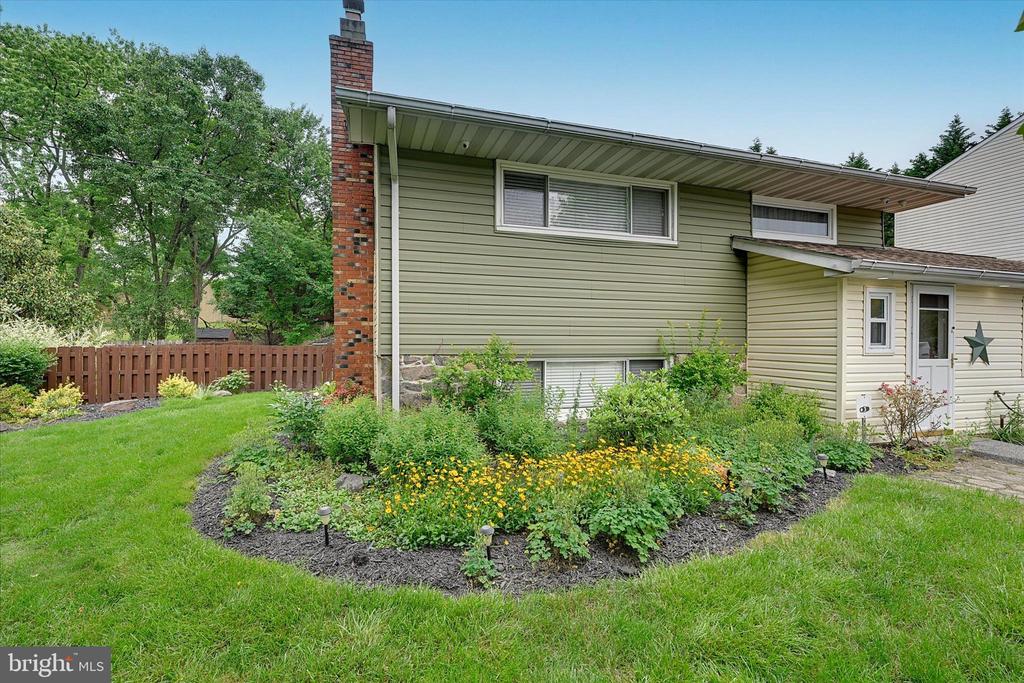 56 Bremer Dr