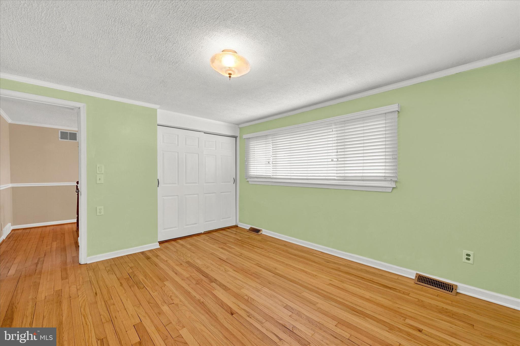56 Bremer Dr