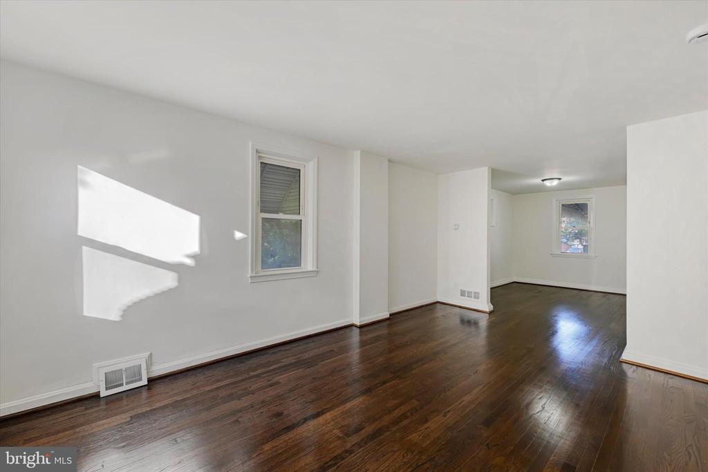 418 ROGERS AVENUE