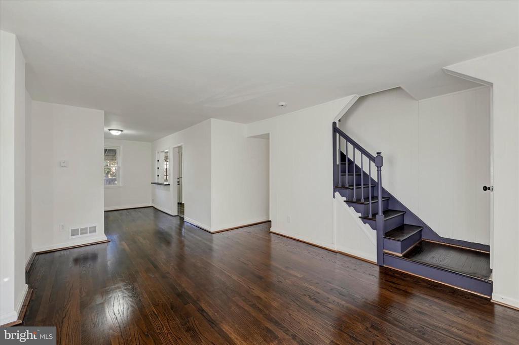 418 ROGERS AVENUE