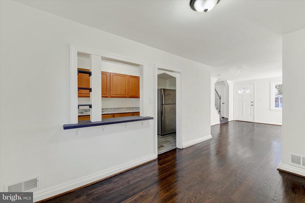 418 ROGERS AVENUE