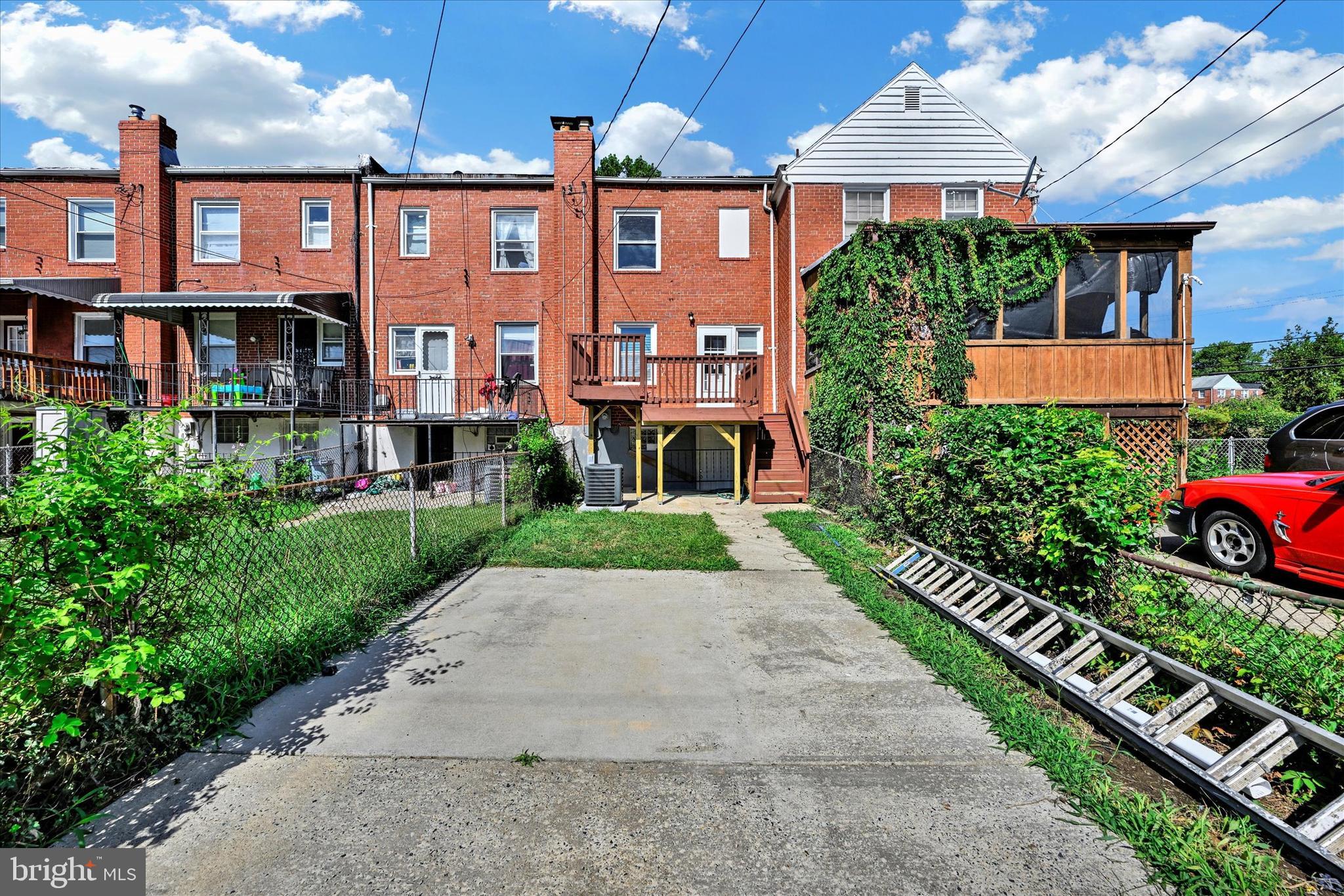 603 Lucia Ave