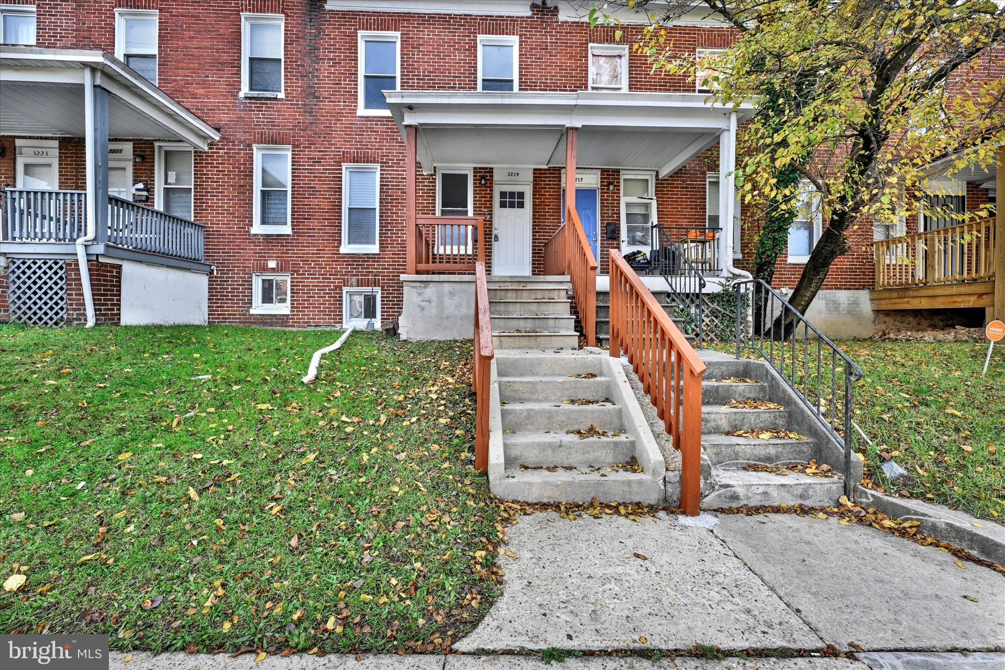 3219 Elmley Ave