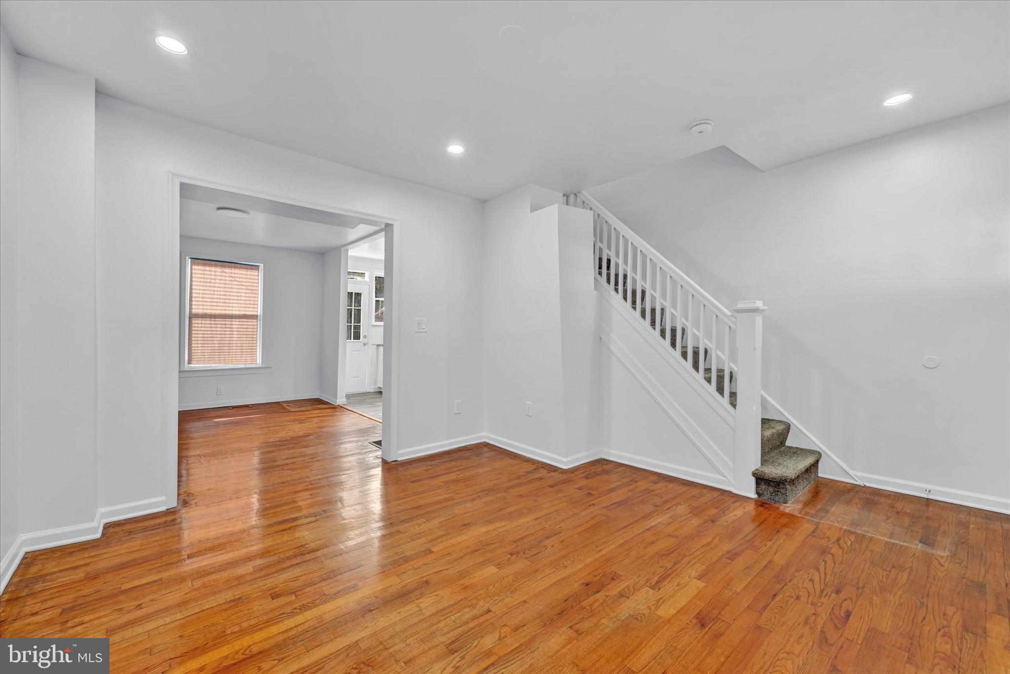 3219 Elmley Ave