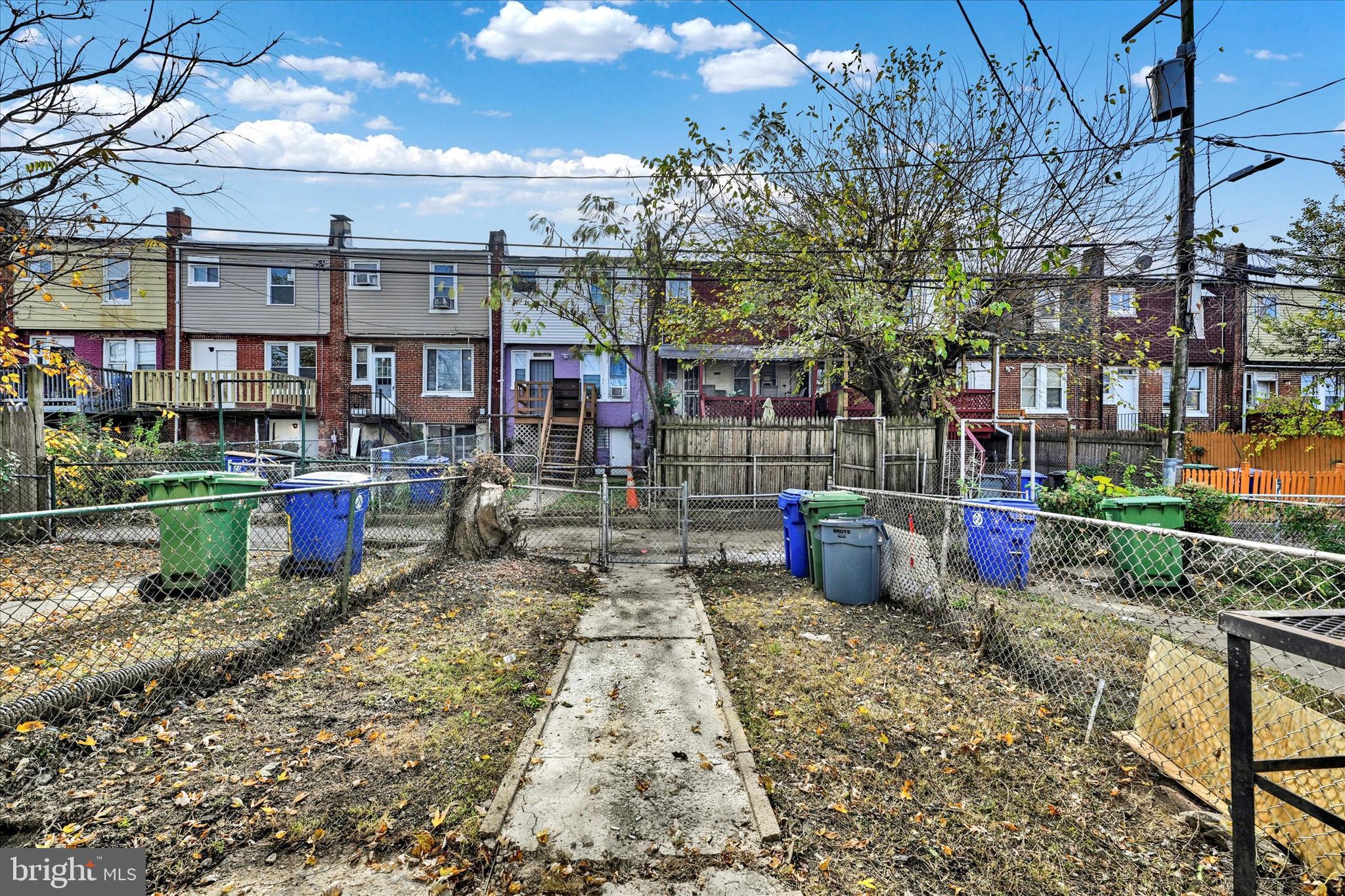 3219 Elmley Ave