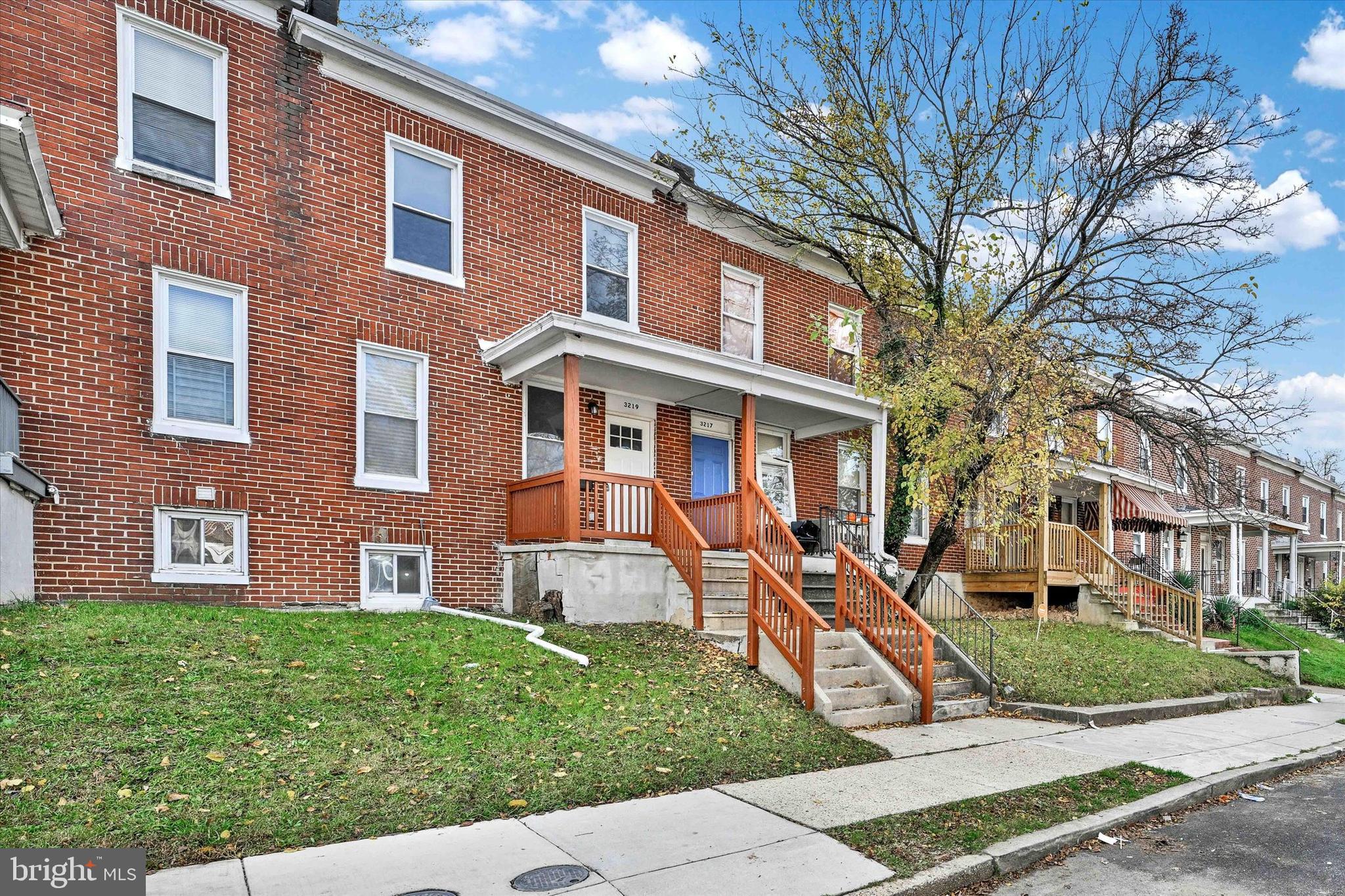 3219 Elmley Ave