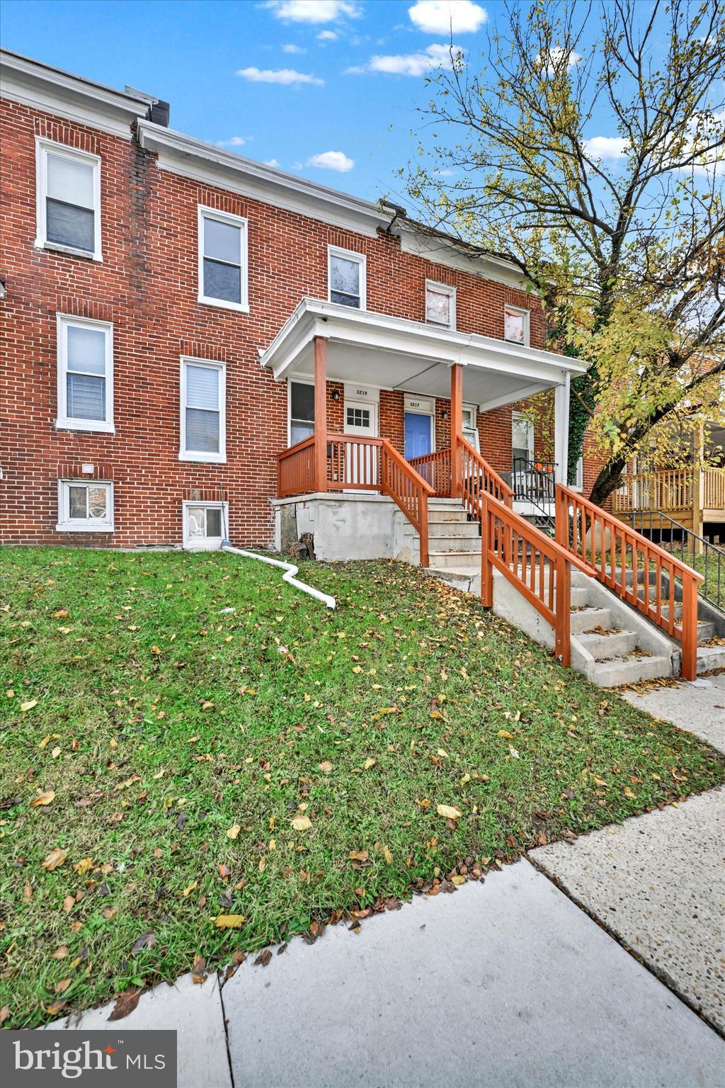 3219 Elmley Ave