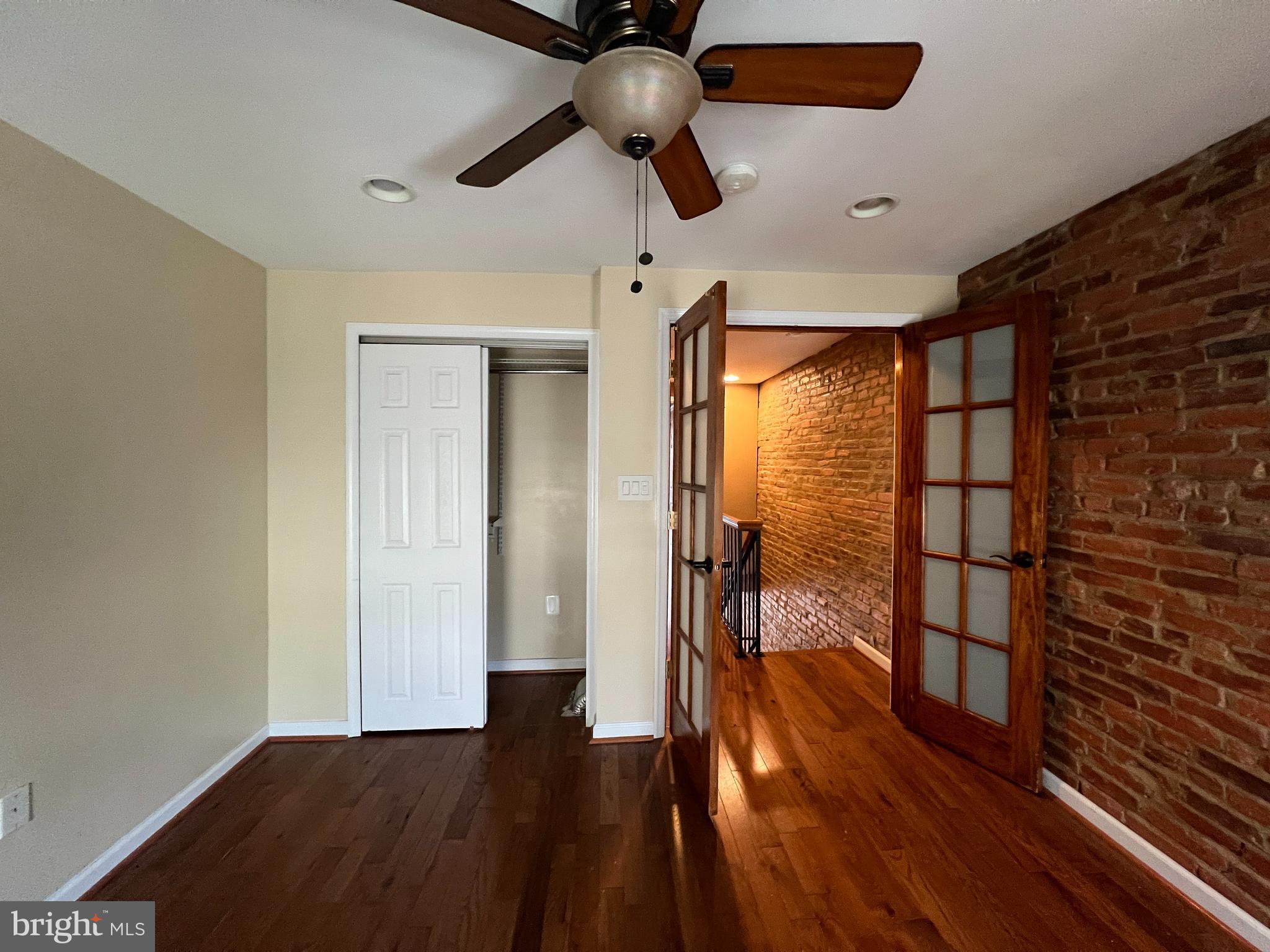 903 S Highland Ave