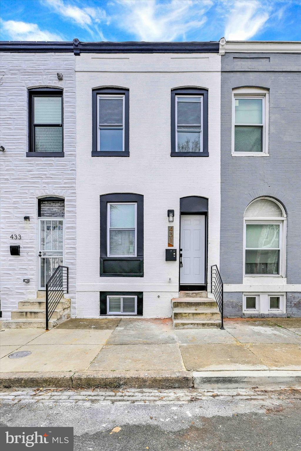 431 E 27th St