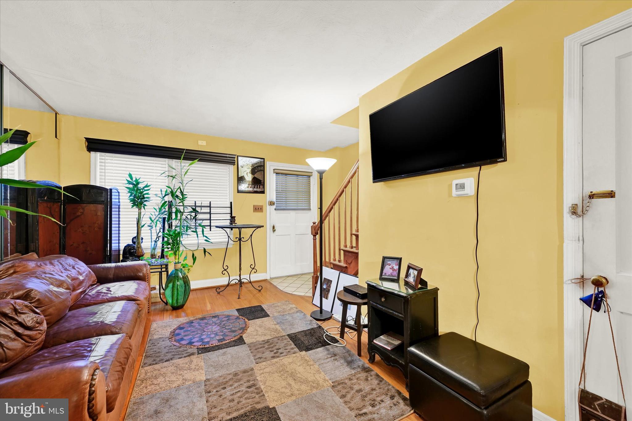 2934 Edgecombe Cir N