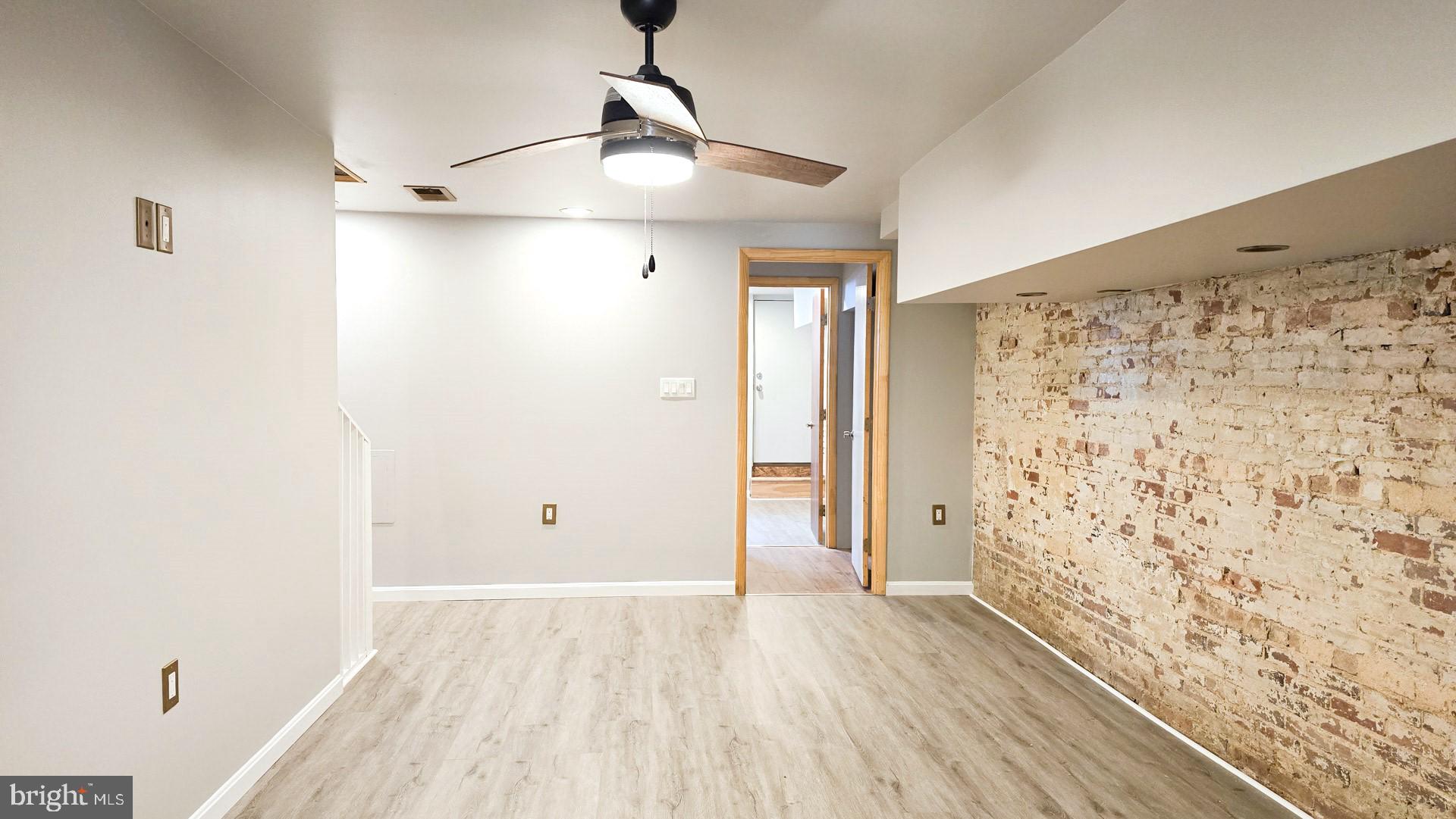 113 S Calhoun St