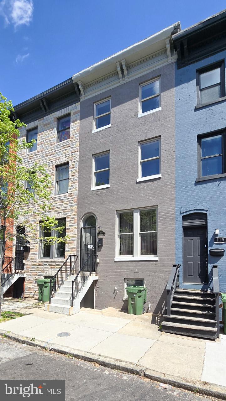 113 S Calhoun St