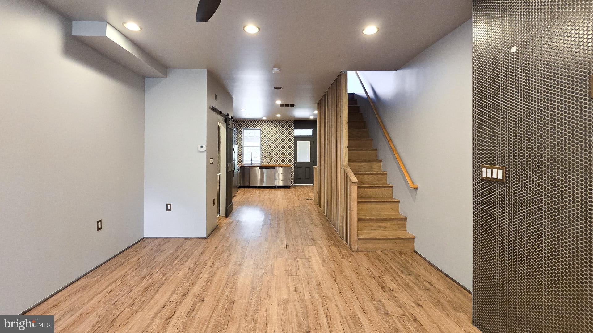 113 S Calhoun St