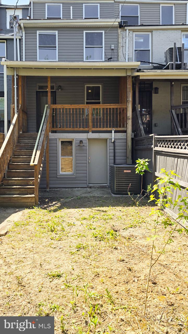 113 S Calhoun St