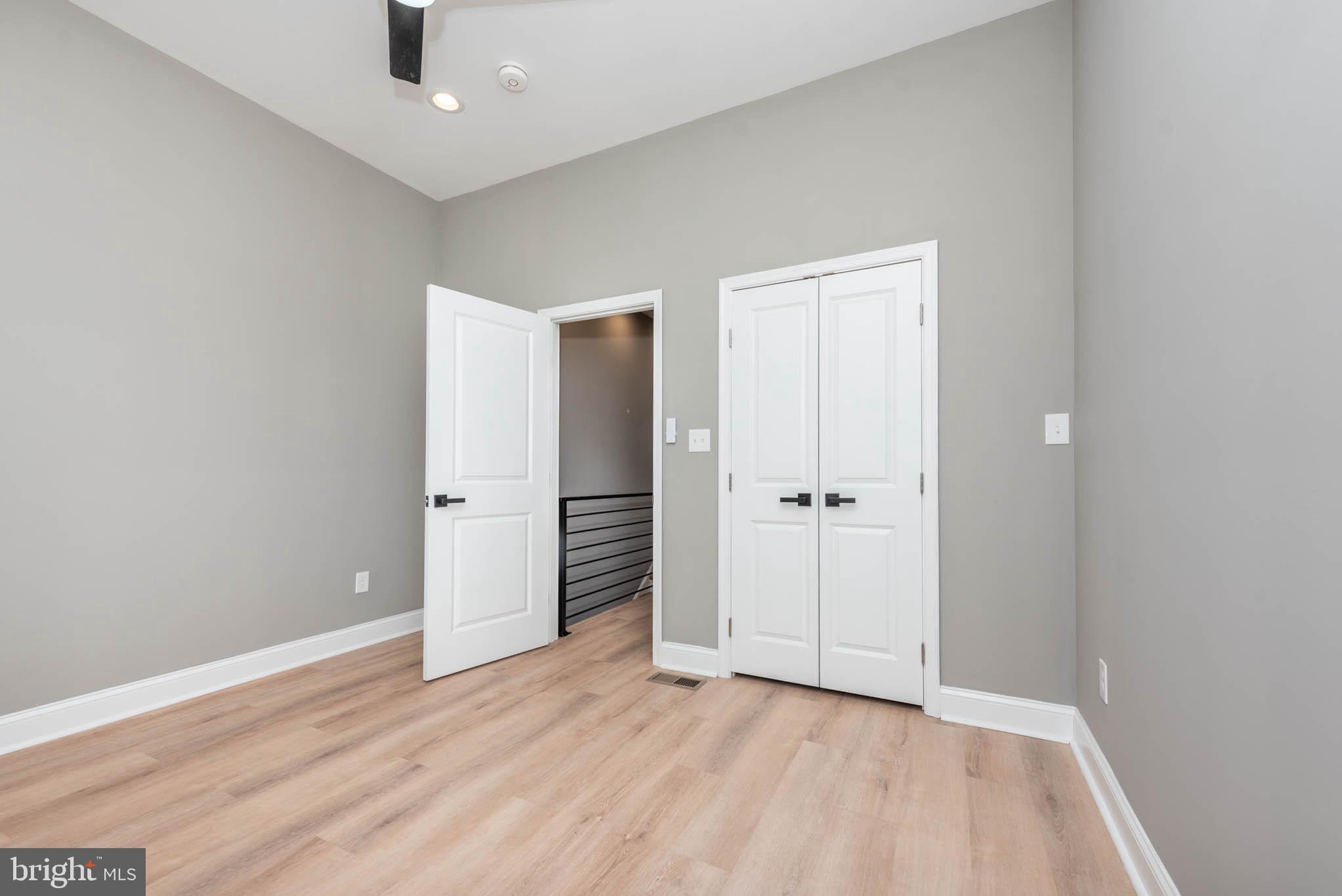 1427 N Broadway