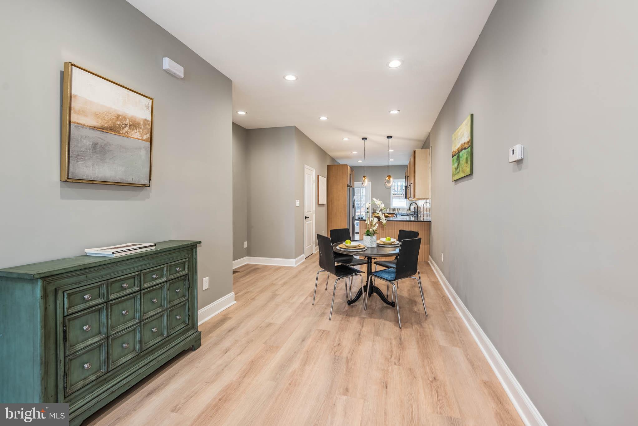 1427 N Broadway