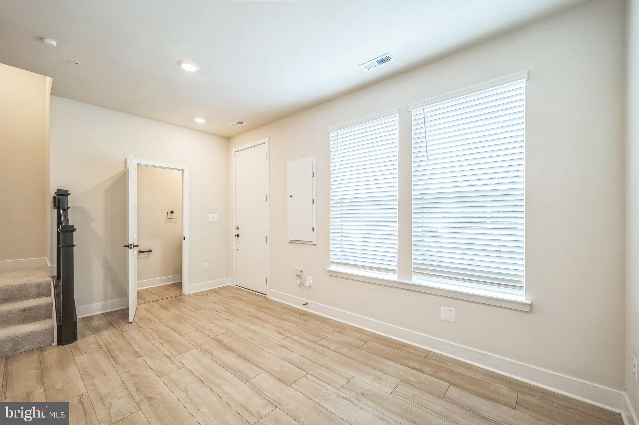 4338 Roland Heights Ave