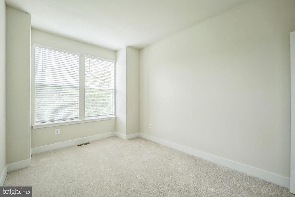 4338 Roland Heights Ave