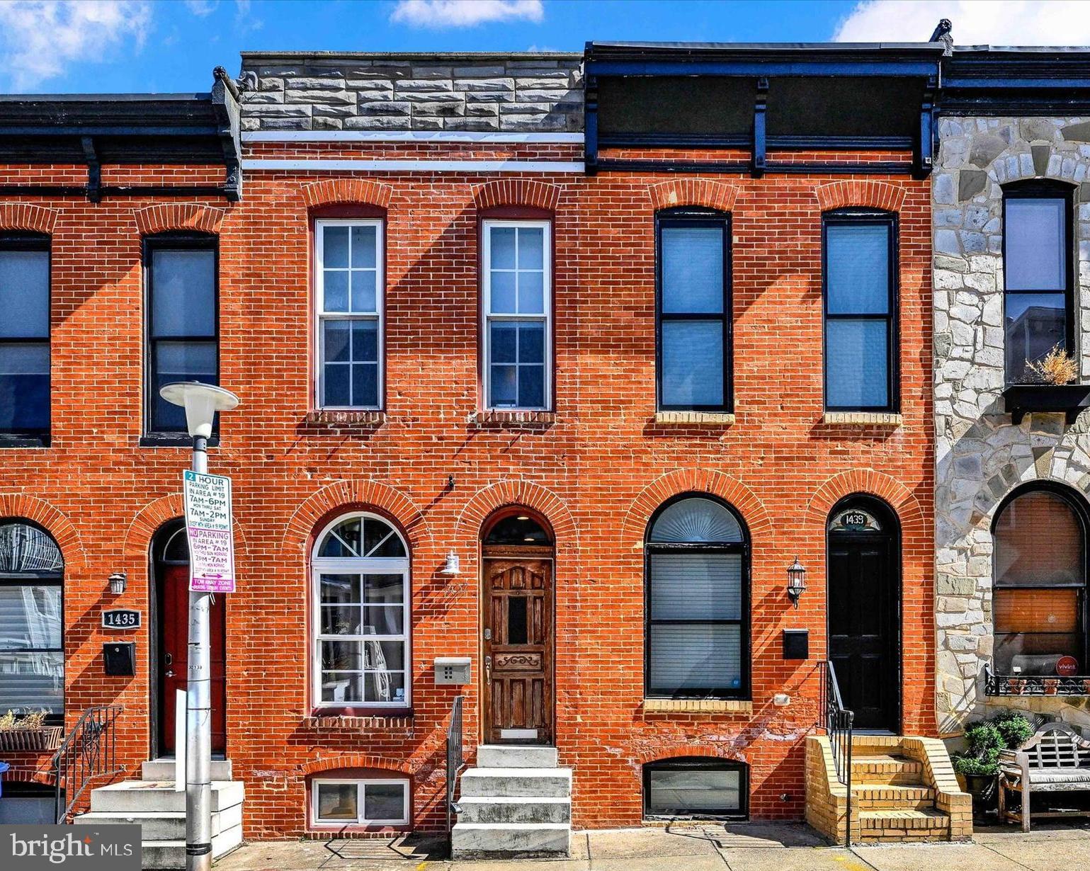 1437 Henry St