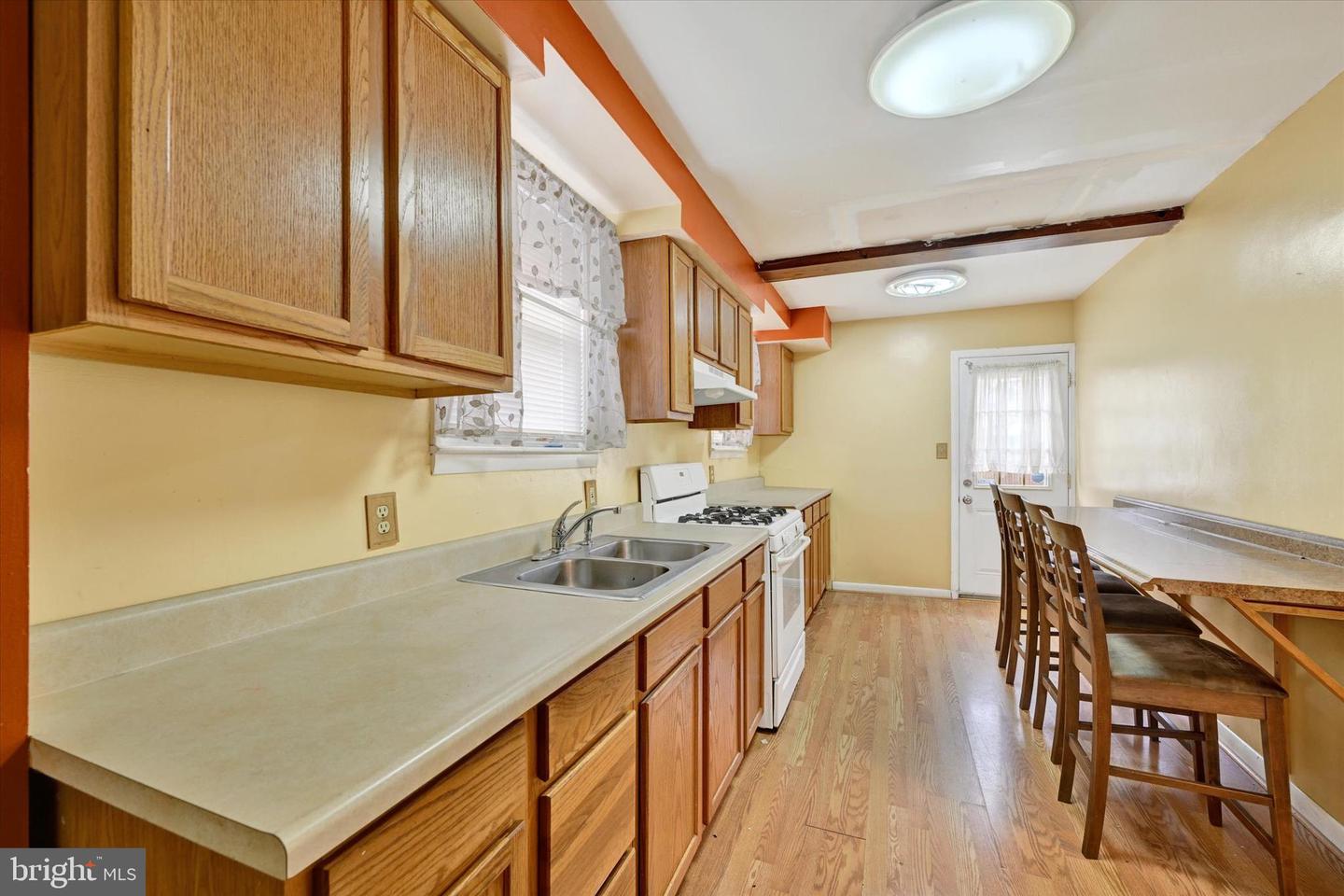 2905 Westfield Ave