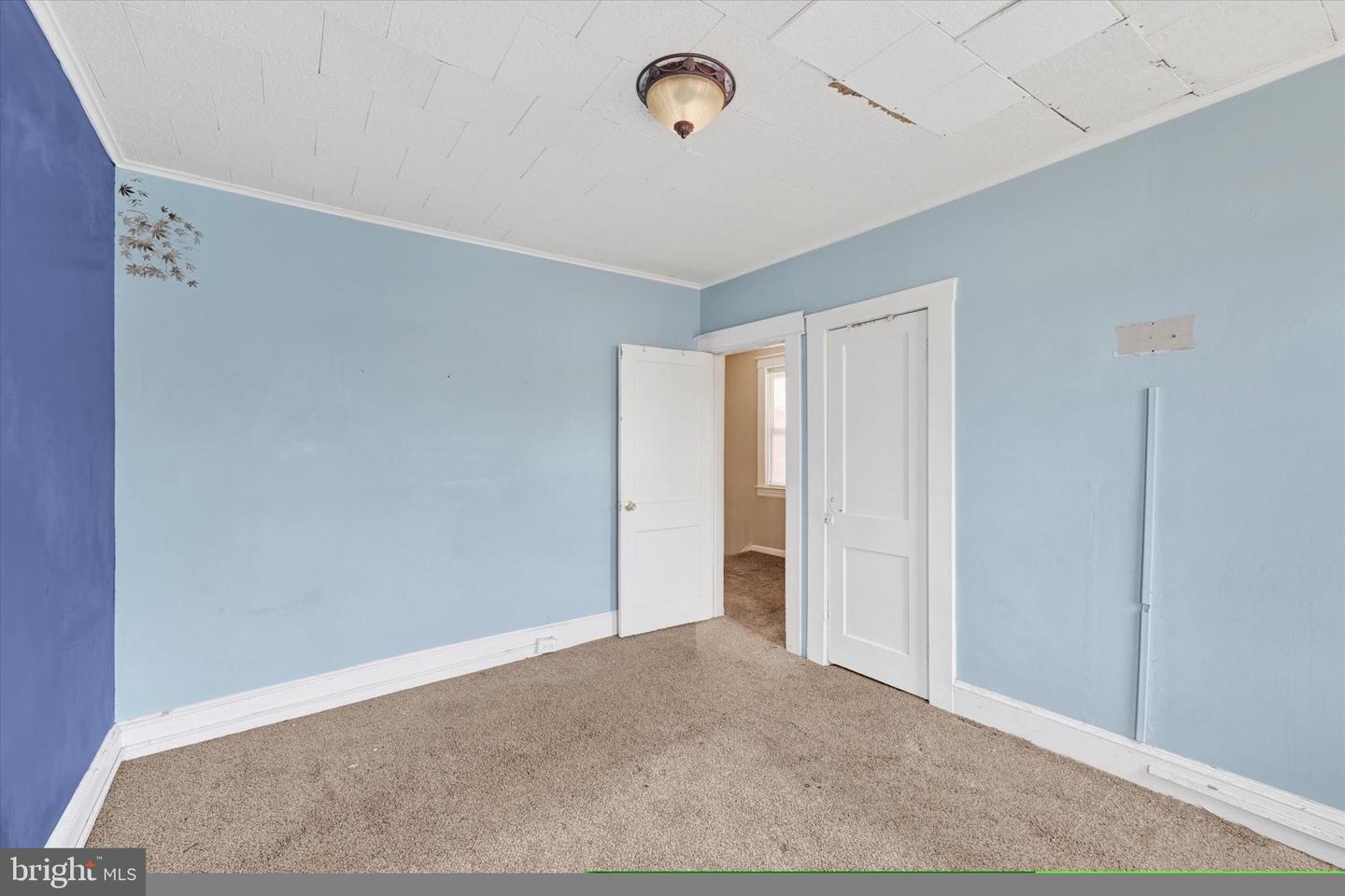 2905 Westfield Ave