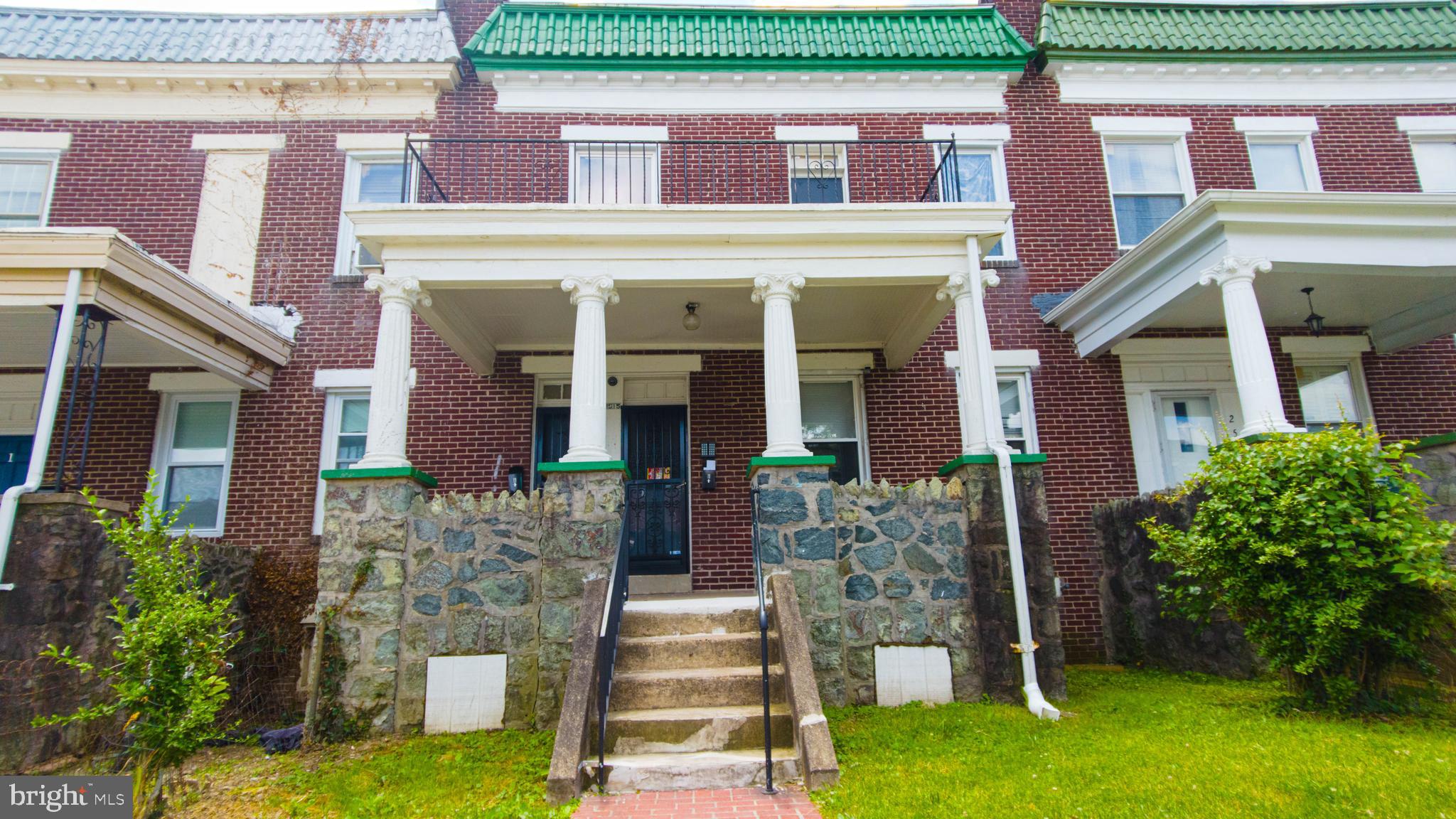2515 Loyola Southway
