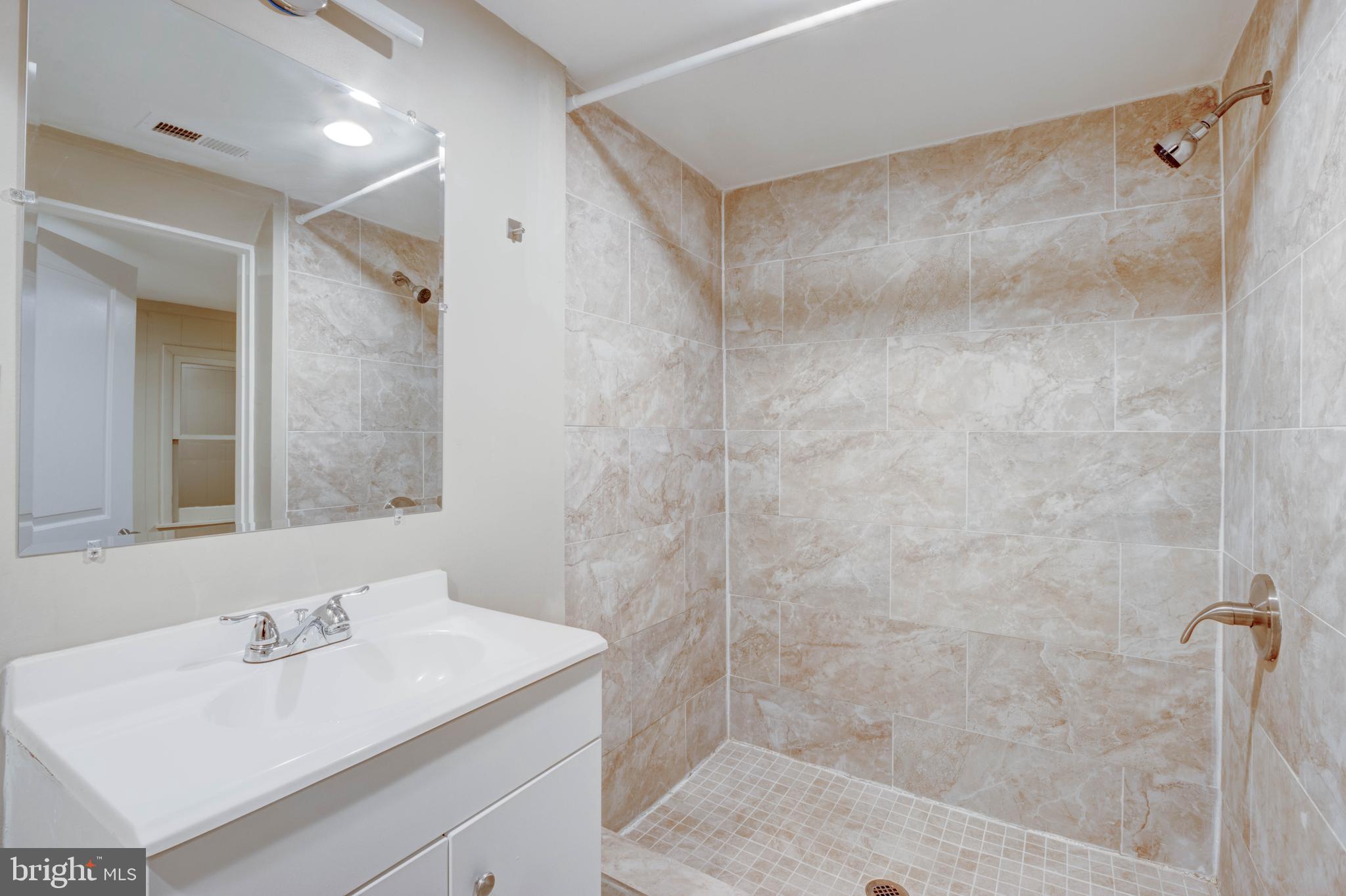 2515 Loyola Southway