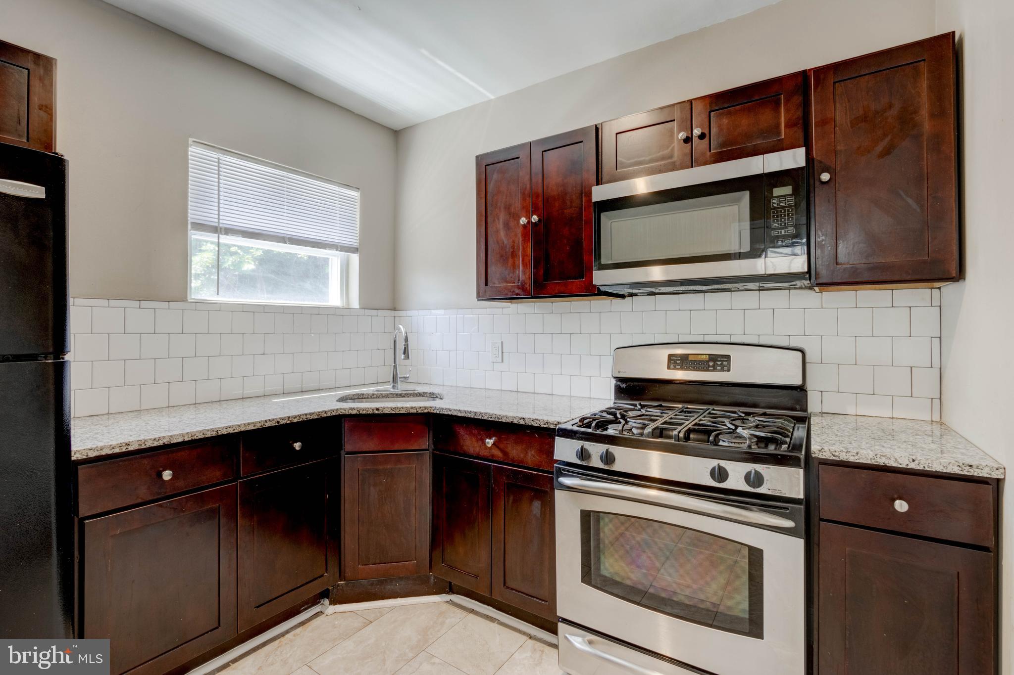 2515 Loyola Southway